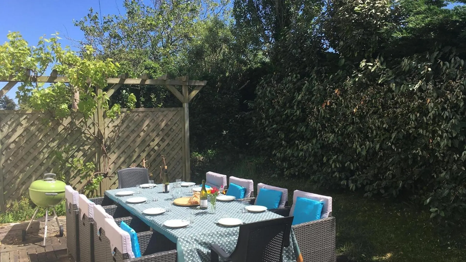 Beautiful Family Holiday Home In Diben, Plougasnou