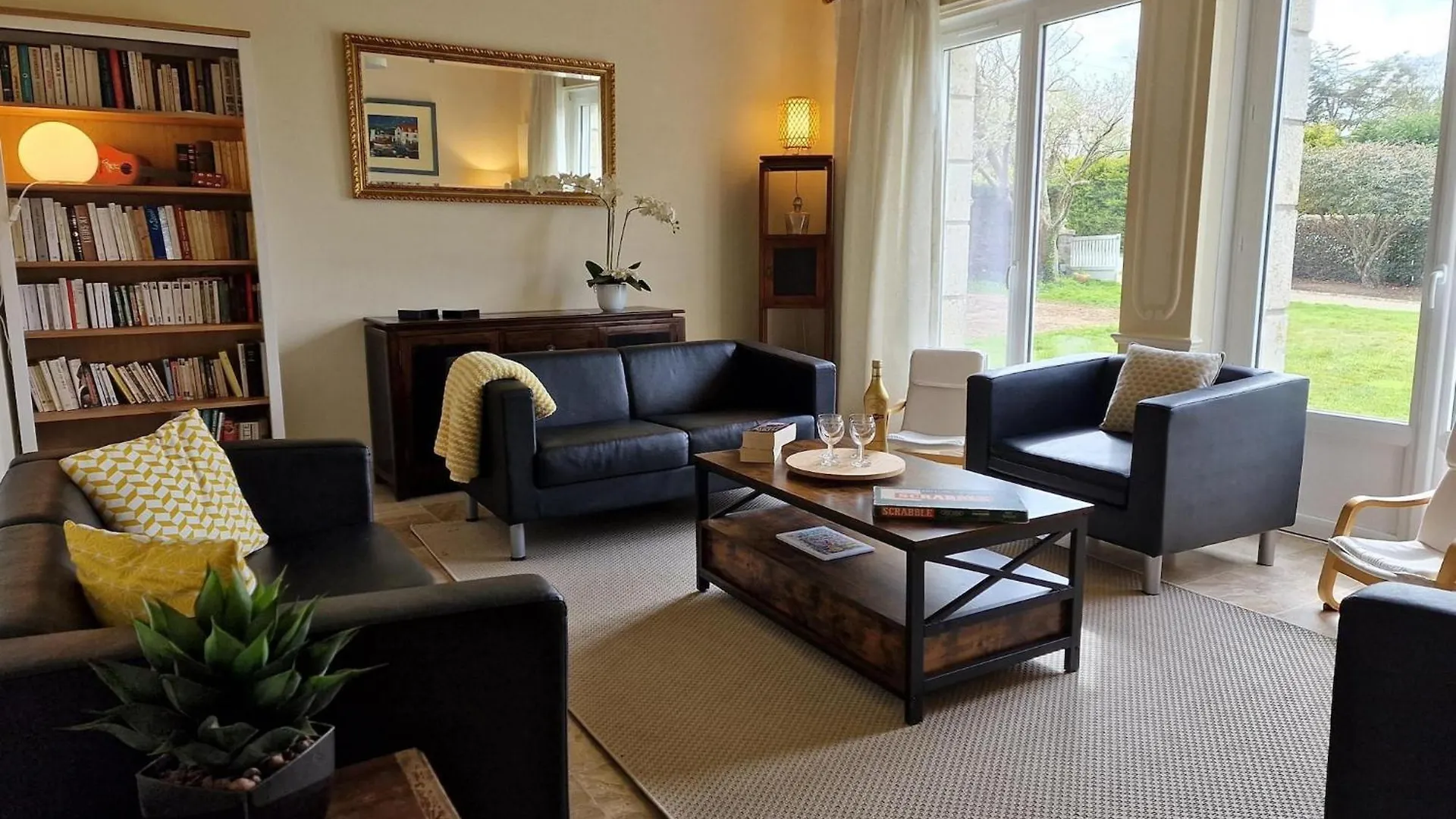 Beautiful Family Holiday Home In Diben, Plougasnou