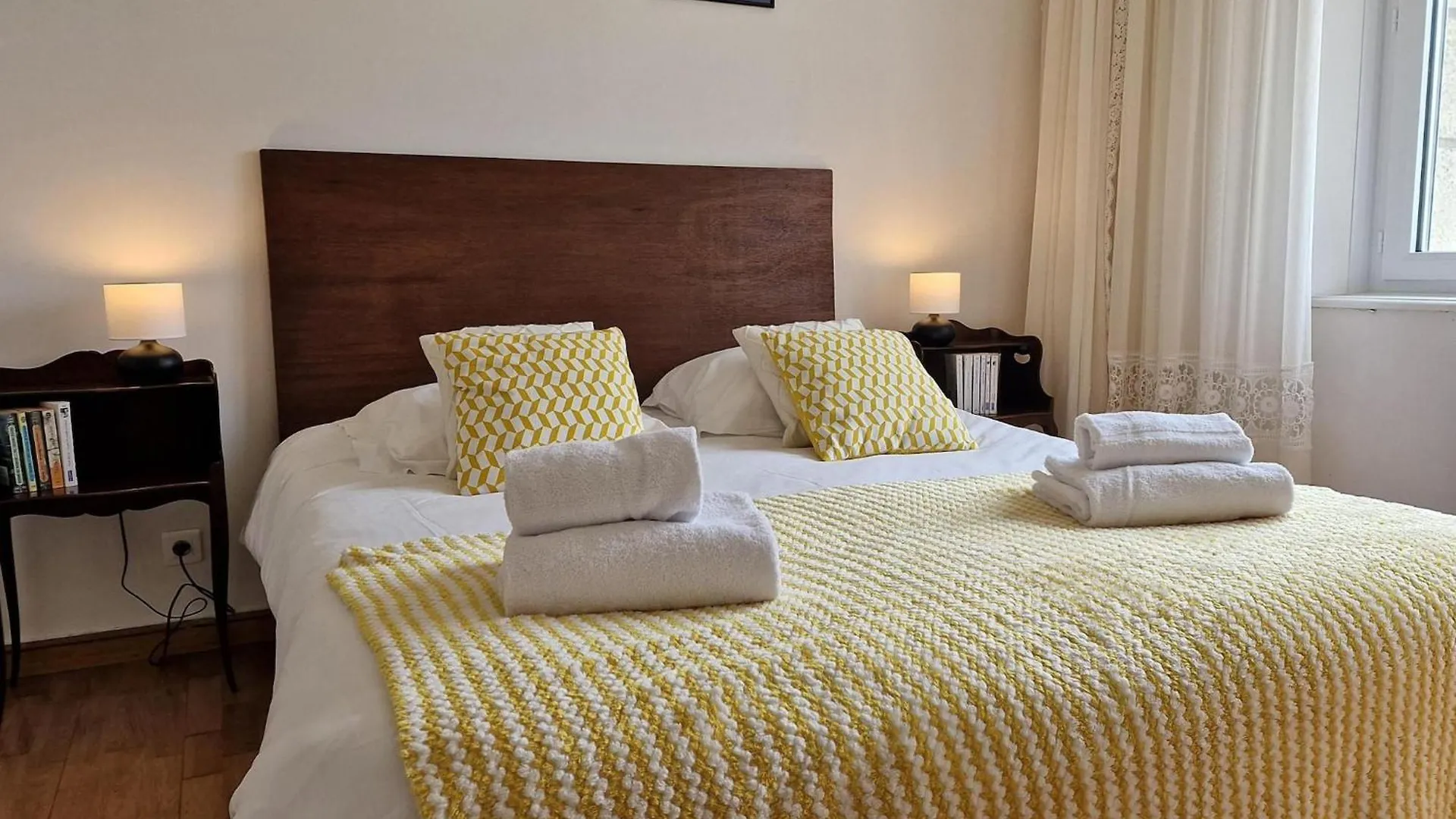 Beautiful Family Holiday Home In Diben, Plougasnou