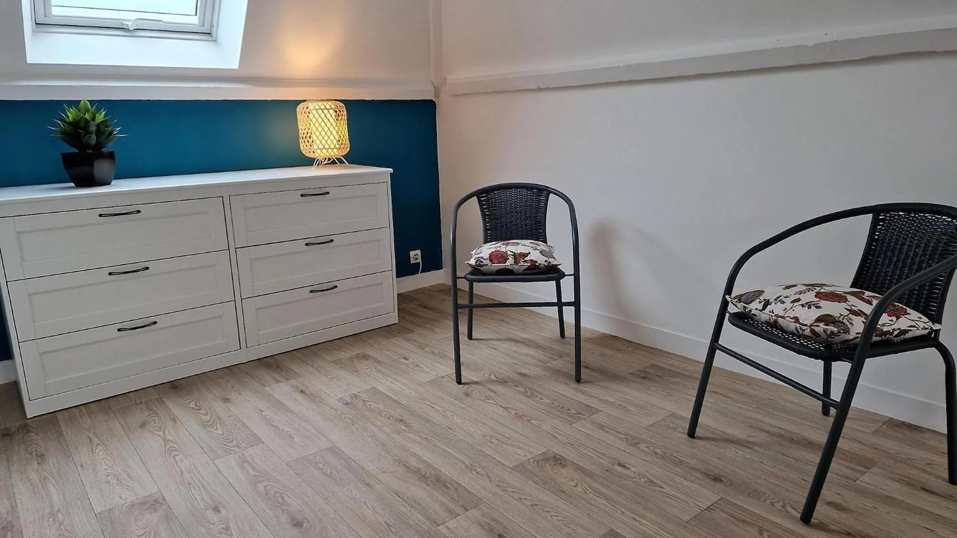 Beautiful Family Holiday Home In Diben, Plougasnou