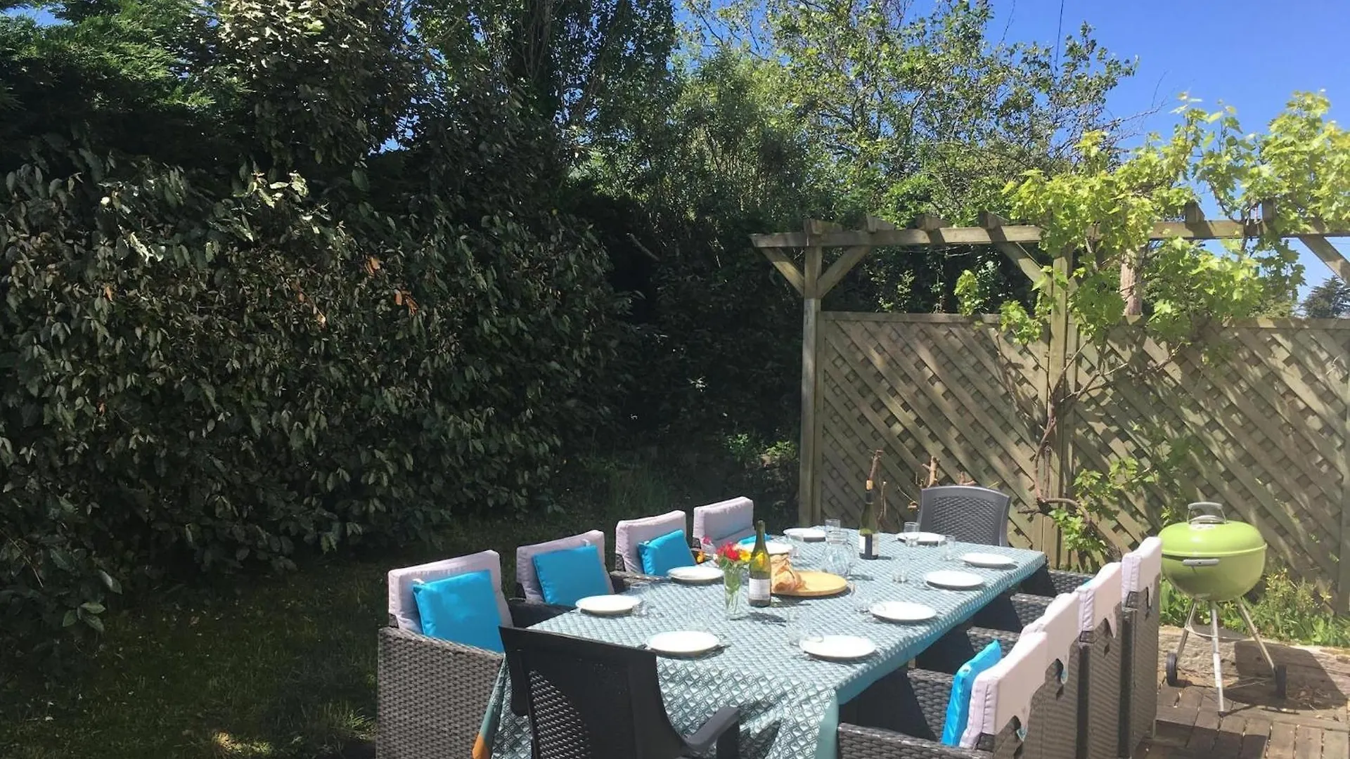 Beautiful Family Holiday Home In Diben, Plougasnou